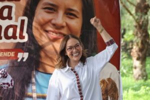 Vero Díaz llama a defender programas sociales constitucionales